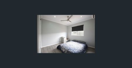 FAMILY HOME WITH SHED - Photo 2