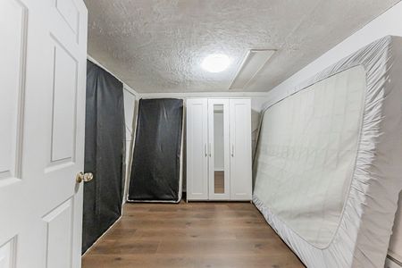 For Lease - 22 Hazelglen Court, Brampton, Ontario - Photo 2