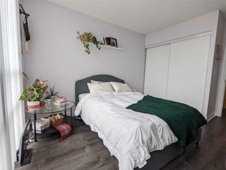 For Lease - 5 Michael Power Place Unit# Ph09, Toronto, Ontario - Photo 3