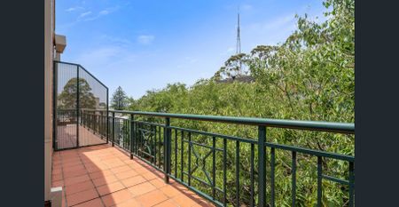 Renovated 1 bedroom Unit with Large Balcony - Photo 3