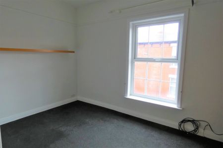 Plumpton Road, - Photo 3