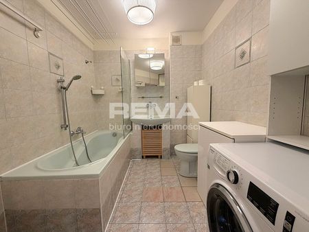 BRYNÓW – 4 POKOJE – ŚWIETNA LOKALIZACJA - Zdjęcie 4