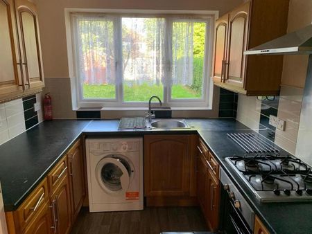 4 bedroom house to rent - Photo 5