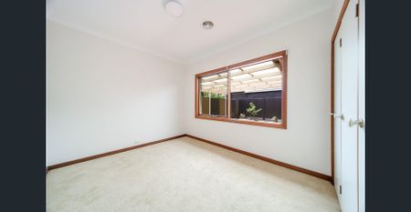 Stunning 4-Bedroom Family Home in Glenside - Photo 4