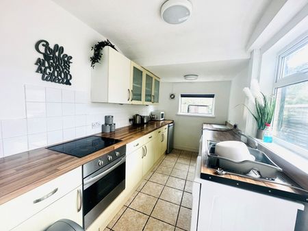 St Georges Road, Coventry, CV1 - Photo 3