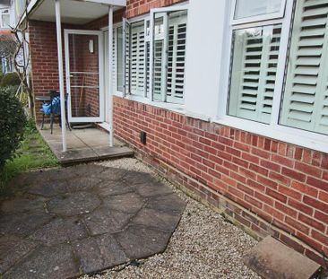 2 bedroom maisonette to rent - Photo 2