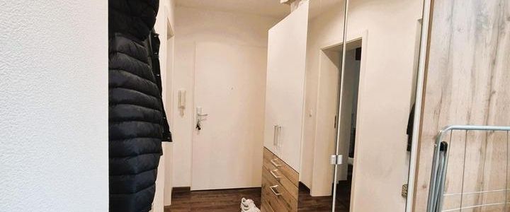 **EIN NEST**SÜSSES ZWEI-ZIMMER-APARTEMENT MIT KÜCHE FÜR -1- PERSON*** - Foto 1