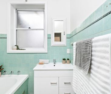 Ideal Family Living in Prime Location - Photo 5