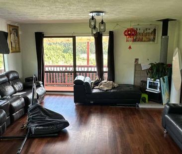 Lifestyle Living at Its Finest – 180C Mill Road, Bombay - Photo 1