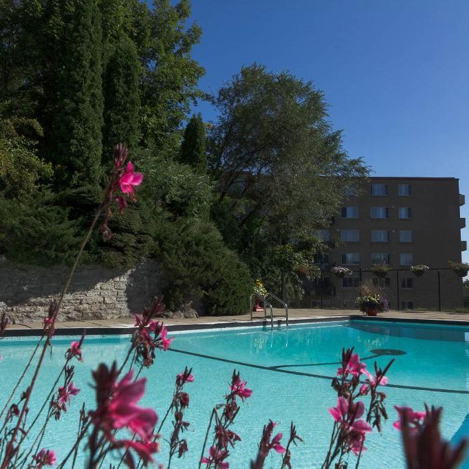 3 1/2 SILLERY PLAZA - PROMENADE CHAMPLAIN- 1er juillet - Photo 1