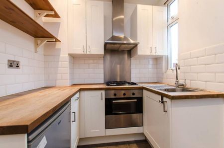 2 bedroom terraced house to rent - Photo 3