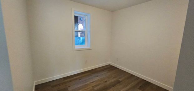 For Lease - 216 Mcarthur Avenue Unit# 02, Vanier and Kingsview Park, Ontario - Photo 1