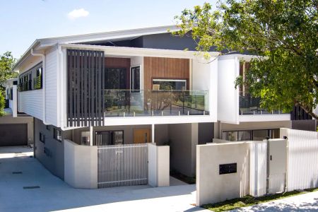 “Stylish and spacious townhouse is the perfect place to call home.” - Photo 2