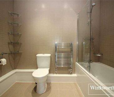 Grade Close, Elstree, Borehamwood, Hertfordshire, WD6 - Photo 6