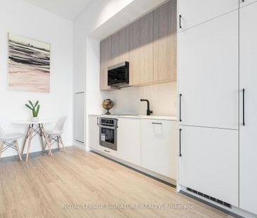148 Wesley Street condo — Toronto, ON (3-Bedroom) - 3 Bedroom - Photo 3