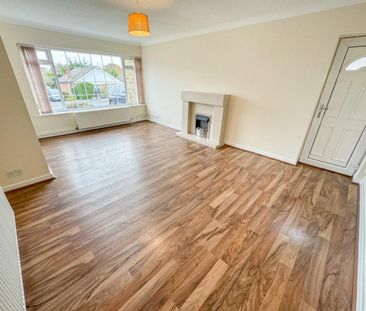 3 bedroom Bungalow To Let - Photo 2