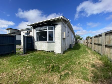 2/150 Stanmore Road, Linwood - Photo 3