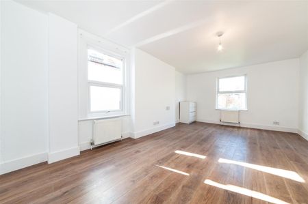 St Johns Avenue, Harleseden, London - Photo 2
