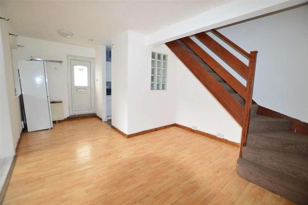 Furnival Avenue, Slough, SL2 - Photo 1