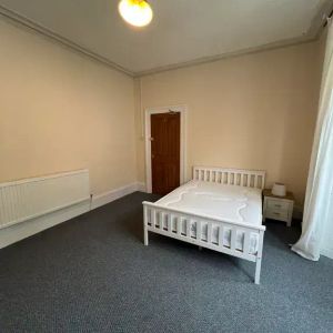 1 bedroom house of multiple occupation to rent - Photo 2