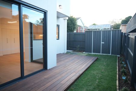 3/129 Ellesmere Parade, Rosanna - Photo 5