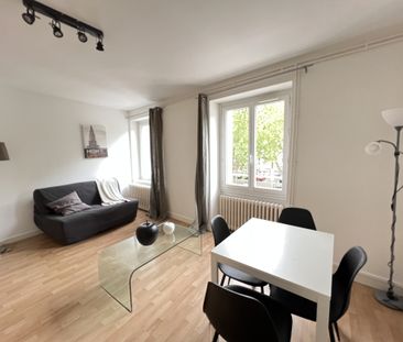 Location Appartement 1 pièce 48m² ORLEANS 45000 - Photo 2
