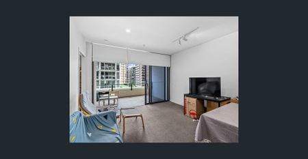 Stunning two bedroom apartment in south brisbane - white appliance included - Photo 3