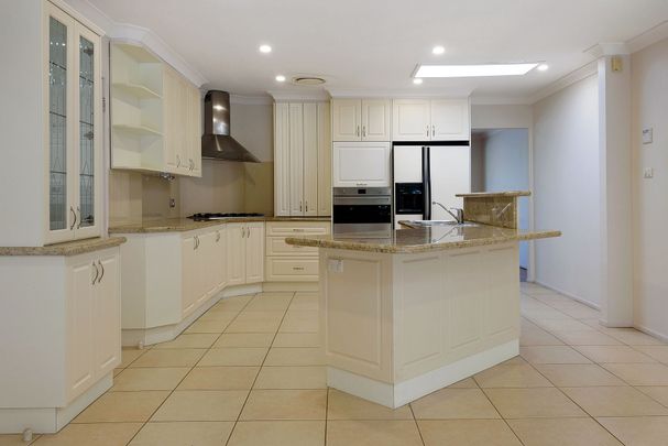 Deposit Taken $1,450 per week - Photo 1