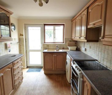 3 bedroom terraced house to rent - Photo 4
