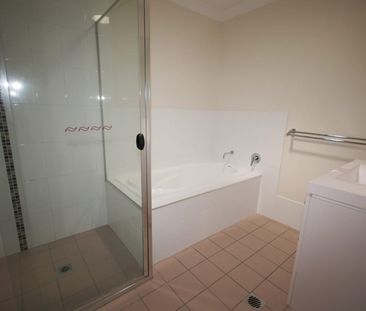 CENTRAL SPACIOUS VILLA - Photo 4