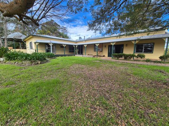 Fresh Air, Open Space & Country Grace, Your Rural Retreat Awaits! - Photo 1