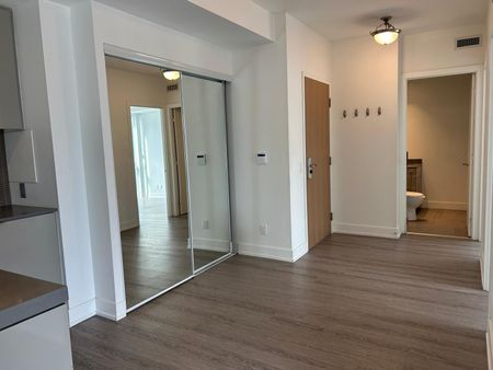 For Lease - 7 Grenville Street Unit# 2011, Toronto, Ontario - Photo 2