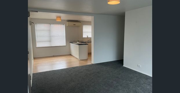 Inviting Three - Bedroom Unit in Prime Preston Location - Photo 1