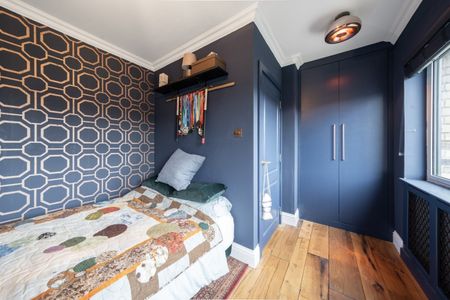 Benhill Road, London, SE5 - Photo 5