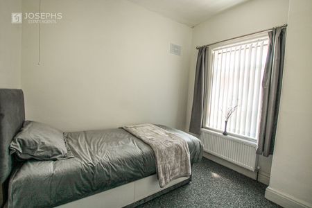 Wigan Road - Photo 3