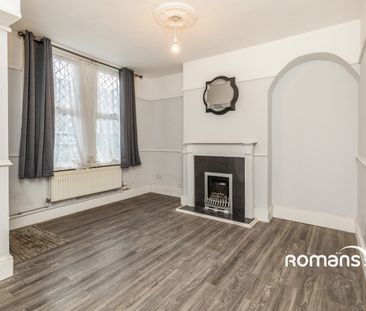 2 bedroom terraced to rent - Photo 4