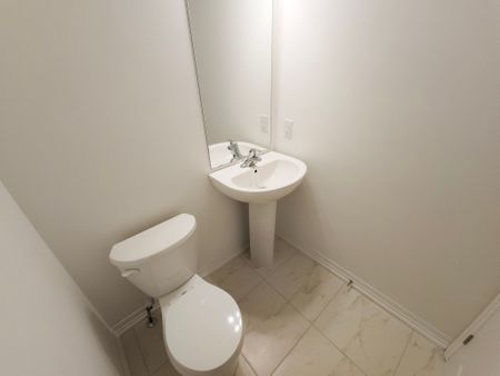 For Lease - 180 Bur Oak Drive, Thorold, Ontario - Photo 5