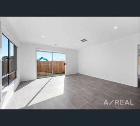 15 Boilersmith Street, Donnybrook, Vic 3064 - Photo 4
