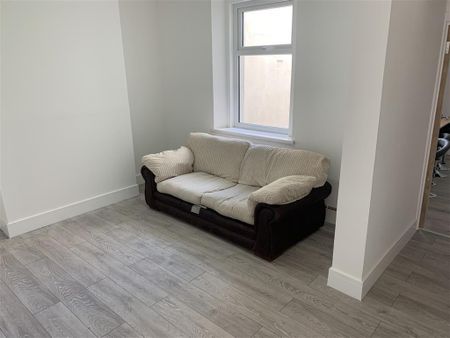 Bertram Street - Photo 3