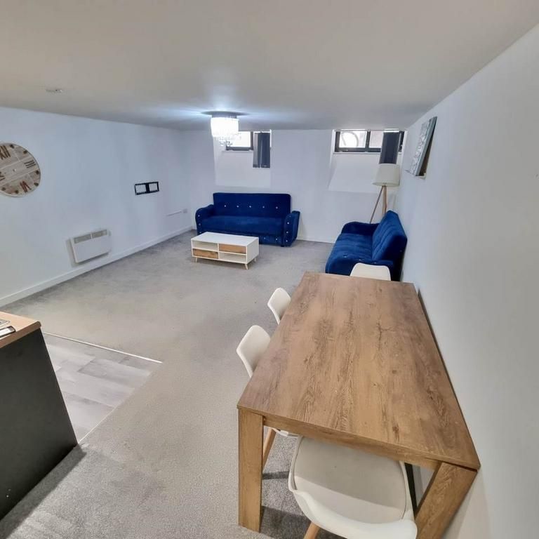 Studio to rent - Photo 1