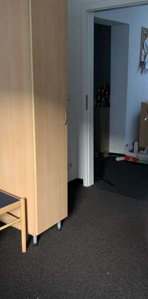 Klein aber fein! Möbliertes WG-Zimmer nahe der Spree für Azubis + Studenten! - Photo 1