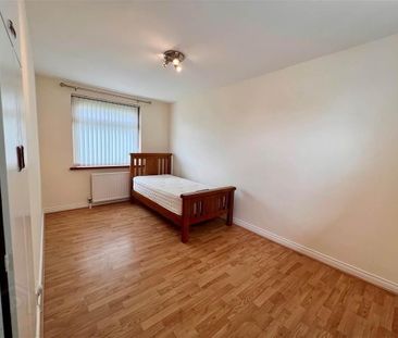 5 Kincraig Avenue, Tullycarnet, Belfast, BT5 7FX - Photo 4