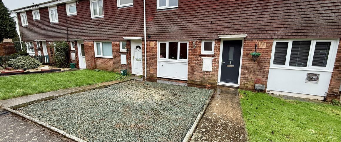 Colne Chase, Witham, CM8 - Photo 1