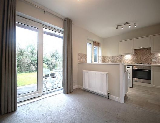 3 Bedroom Semi Detached To Let - Photo 1