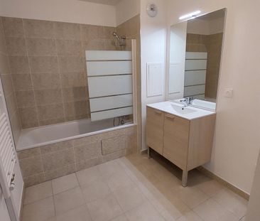 location Appartement T3 DE 60.35m² À LE BLANC MESNIL - Photo 1