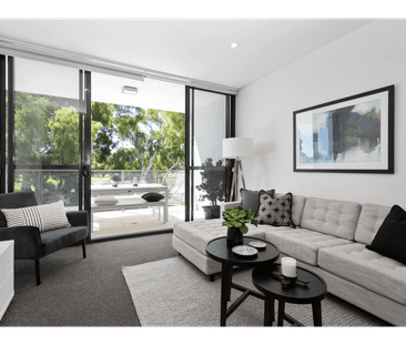 Easy Care, Unfurnished Apartment in Great Location! - Photo 1