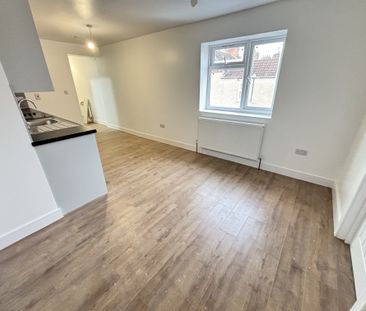 Lawford Road, Rugby - Photo 1