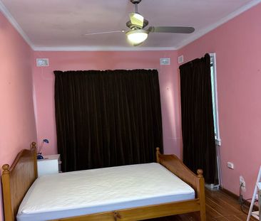 Park Holme - Photo 2