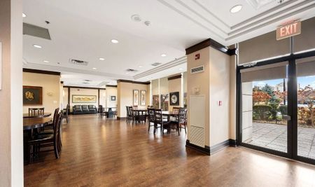 For Lease - 18 Harding Boulevard Unit# 409, Richmond Hill, Ontario - Photo 5