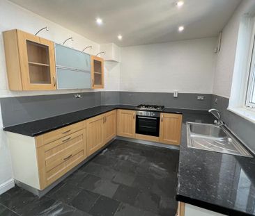 2 bedroom terraced house to rent - Photo 2